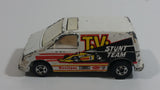 1986 Hot Wheels Flip Outs Vaultin' Van Ford Aerostar White Die Cast Toy Car Vehicle - Hong Kong