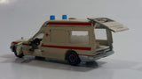 Siku No. 1630 Mercedes-Benz 260 Binz Ambulance Cream White Die Cast Toy Car Rescue Emergency Vehicle with Opening Doors
