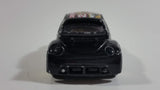 2003 Hot Wheels Flag Flyers Volkswagen New Beetle Cup Black Die Cast Toy Car Vehicle