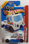 2013 Hot Wheels HW Racing Rennen Rig White Blue Die Cast Toy Car Vehicle New in Package