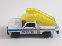 Unknown Brand Universal Air Lines Stepside Pickup Aircraft Passenger Stairs Truck White Die Cast Toy Car Vehicle