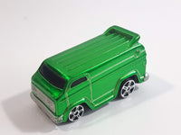 Maisto Vantasy Van Green Die Cast Toy Car Vehicle