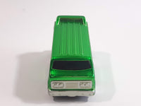 Maisto Vantasy Van Green Die Cast Toy Car Vehicle