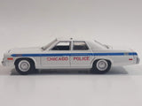 Greenlight Hot Pursuit 1974 Dodge Monaco Chicago Police 202 White Roof Die Cast Toy Car Vehicle with Opening Hood