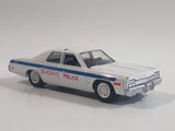 Greenlight Hot Pursuit 1974 Dodge Monaco Chicago Police 202 White Roof Die Cast Toy Car Vehicle with Opening Hood