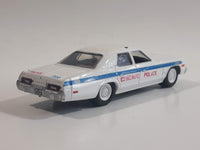 Greenlight Hot Pursuit 1974 Dodge Monaco Chicago Police 202 White Roof Die Cast Toy Car Vehicle with Opening Hood