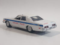 Greenlight Hot Pursuit 1974 Dodge Monaco Chicago Police 202 White Roof Die Cast Toy Car Vehicle with Opening Hood