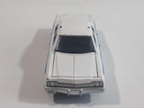 Greenlight Hot Pursuit 1974 Dodge Monaco Chicago Police 202 White Roof Die Cast Toy Car Vehicle with Opening Hood