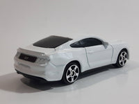 Maisto 2015 Ford Mustang GT White Die Cast Toy Car Vehicle