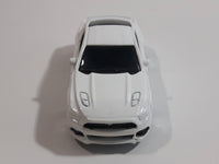 Maisto 2015 Ford Mustang GT White Die Cast Toy Car Vehicle