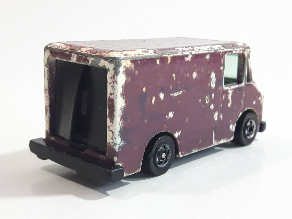 1990 Hot Wheels Color Racers II Letter Getter Maroon Mail Truck Die Ca ...