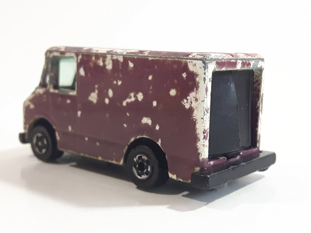 1990 Hot Wheels Color Racers II Letter Getter Maroon Mail Truck Die Ca ...