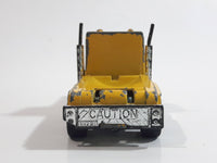 1990 Matchbox MOTOR-CITY Construction Peterbilt Cement Mixer Semi Tractor Truck Yellow 1/80 Scale Die Cast Toy Rig Vehicle