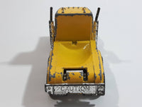 1990 Matchbox MOTOR-CITY Construction Peterbilt Cement Mixer Semi Tractor Truck Yellow 1/80 Scale Die Cast Toy Rig Vehicle