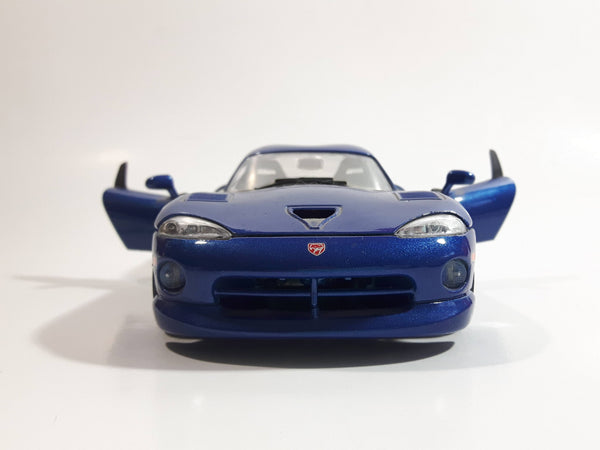 Miniature Dodge Viper GTS R 1/43 Eagle GTS R No.50 24h Le Mans 1996 Miniature Dodge Viper GTS R 1/43 Eagle GTS R No.50 24h Le Mans 1996