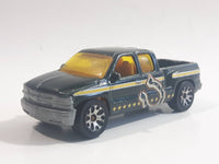 2005 Matchbox  Hitch 'n Haul: Cowboy Trail 1999 Chevrolet Silverado Truck Bros. Farms Metalflake Dark Green Die Cast Toy Car Vehicle