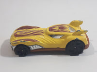 2017 Hot Wheels Street Beasts Howlin' Heat Yellow Die Cast Toy Car Vehicle