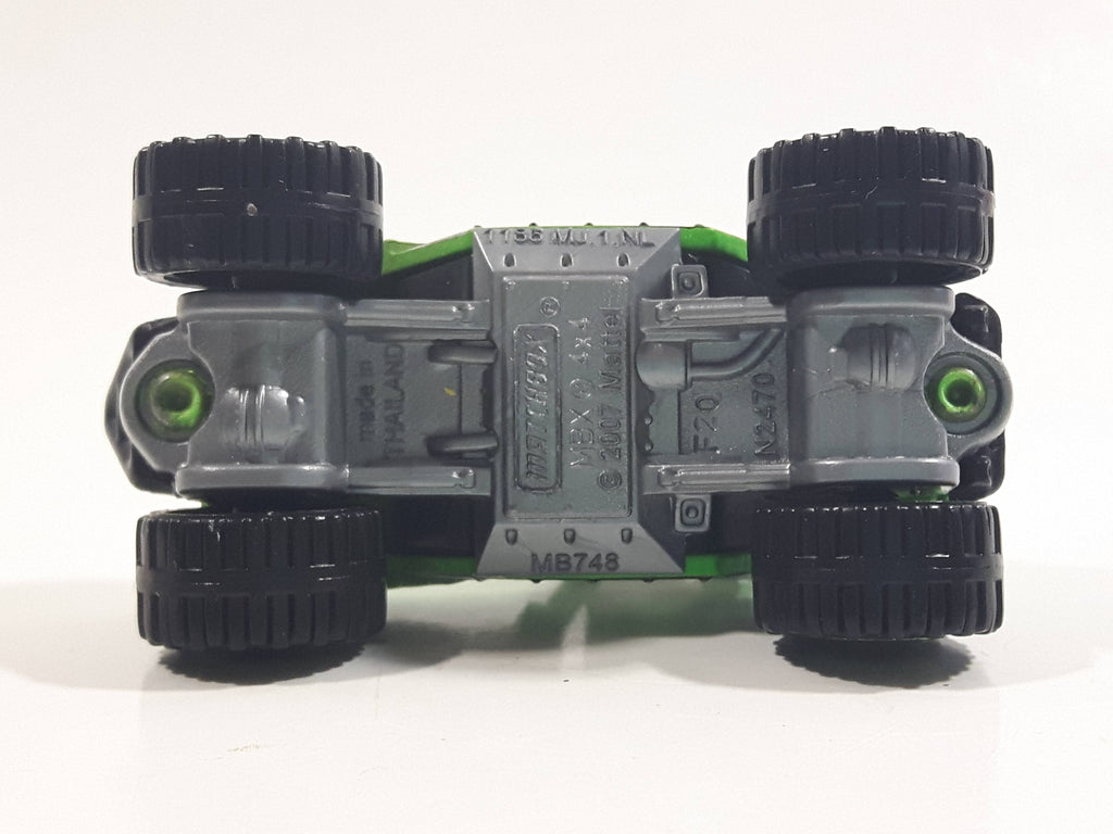 2011 Matchbox Jungle Explorers MBX 4x4 Metalflake Pearl Green Die Cast ...