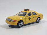 Realtoy Ford Crown Victoria New York City Taxi Cab 7C43 Yellow Die Cast Toy Car Vehicle