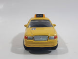 Realtoy Ford Crown Victoria New York City Taxi Cab 7C43 Yellow Die Cast Toy Car Vehicle