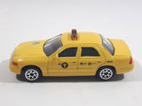 Realtoy Ford Crown Victoria New York City Taxi Cab 7C43 Yellow Die Cast Toy Car Vehicle