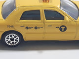 Realtoy Ford Crown Victoria New York City Taxi Cab 7C43 Yellow Die Cast Toy Car Vehicle