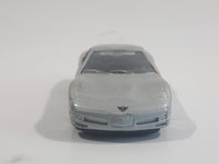 Maisto 1997 Chevrolet Corvette Silver Die Cast Toy Car Vehicle