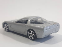 Maisto 1997 Chevrolet Corvette Silver Die Cast Toy Car Vehicle