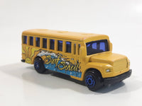 Maisto Fresh Metal Color Changing Surf School Bus Yellow / Orange Die Cast Toy Car Vehicle