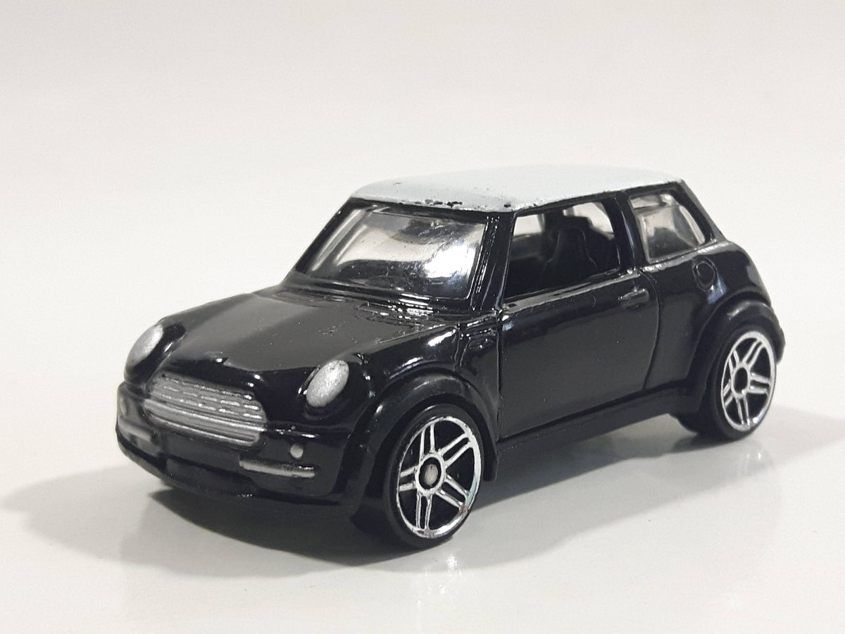 2005 Hot Wheels 2001 Mini Cooper Black Die Cast Toy Car Vehicle ...