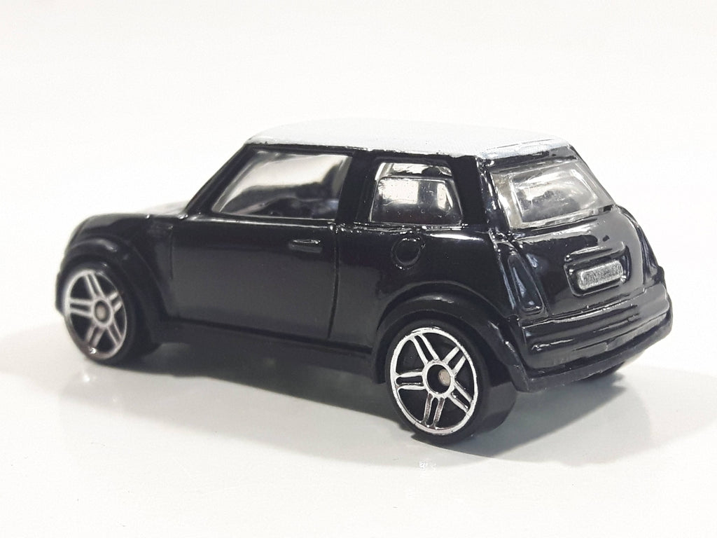 2005 Hot Wheels 2001 Mini Cooper Black Die Cast Toy Car Vehicle ...