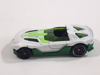 2010 Hot Wheels HW Premiere Yur So Fast White Green Die Cast Toy Car Vehicle