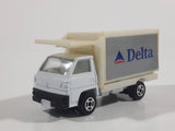 RealToy Delta Airplane Loading Scissor Lift Container Truck White Die Cast Toy Car Vehicle