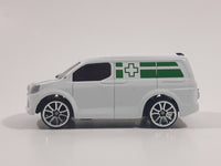 MotorMax 6143-6 Mini Van Medic Ambulance White Die Cast Toy Car Vehicle