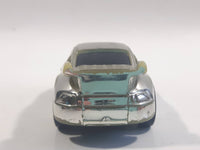 Unknown Brand Porsche Chrome Pullback Motorized Friction Plastic and Metal Die Cast Toy Car Vehicle