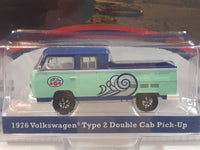2017 Greenlight Collectibles Hobby Exclusive Limited Edition Hawaii Surf Shop 1976 Volkswagen Type 2 Double Cab Pick-Up Truck Light Teal Green and Dark Blue 1/64 Scale Die Cast Toy Car Vehicle New in Package