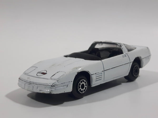 Maisto Corvete ZR-1 White Die Cast Toy Car Vehicle - No Windshield