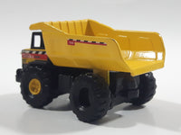 1998 Maisto Tonka Hasbro Mighty Dump Truck 768 Yellow 1/64 Scale Die Cast Toy Car Construction Vehicle