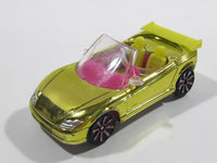 Mattel Polly Pocket Convertible Lime Yellow and Pink Plastic Body Die Cast Toy Car Vehicle L4357