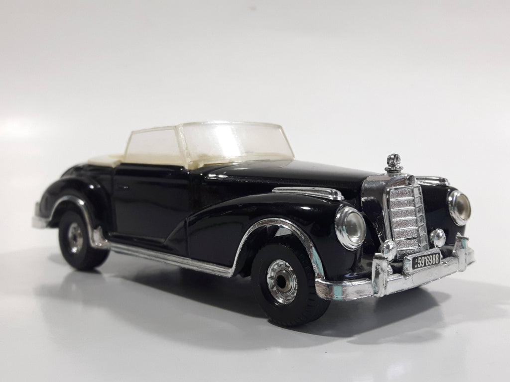 Vintage Corgi 1956 Mercedes Benz 300S Cabriolet 1:36 Scale Black Die C ...