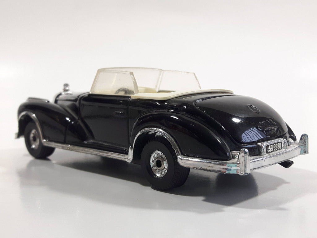 Vintage Corgi 1956 Mercedes Benz 300S Cabriolet 1:36 Scale Black Die C ...