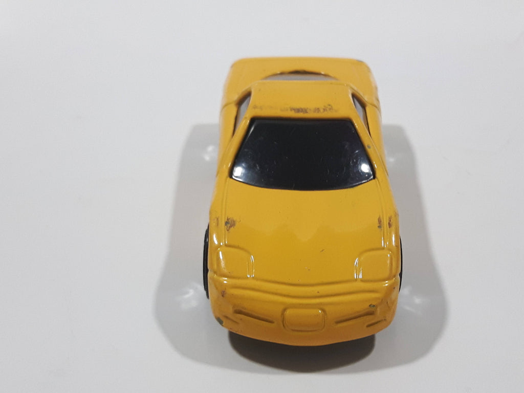 2000 Hot Wheels Corvette Yellow Die Cast Toy Car Vehicle McDonald's Ha ...