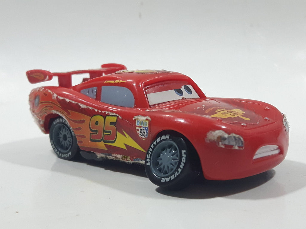 2011 Disney Pixar Lightning McQueen #95 Red Plastic Toy Car Vehicle X0 ...