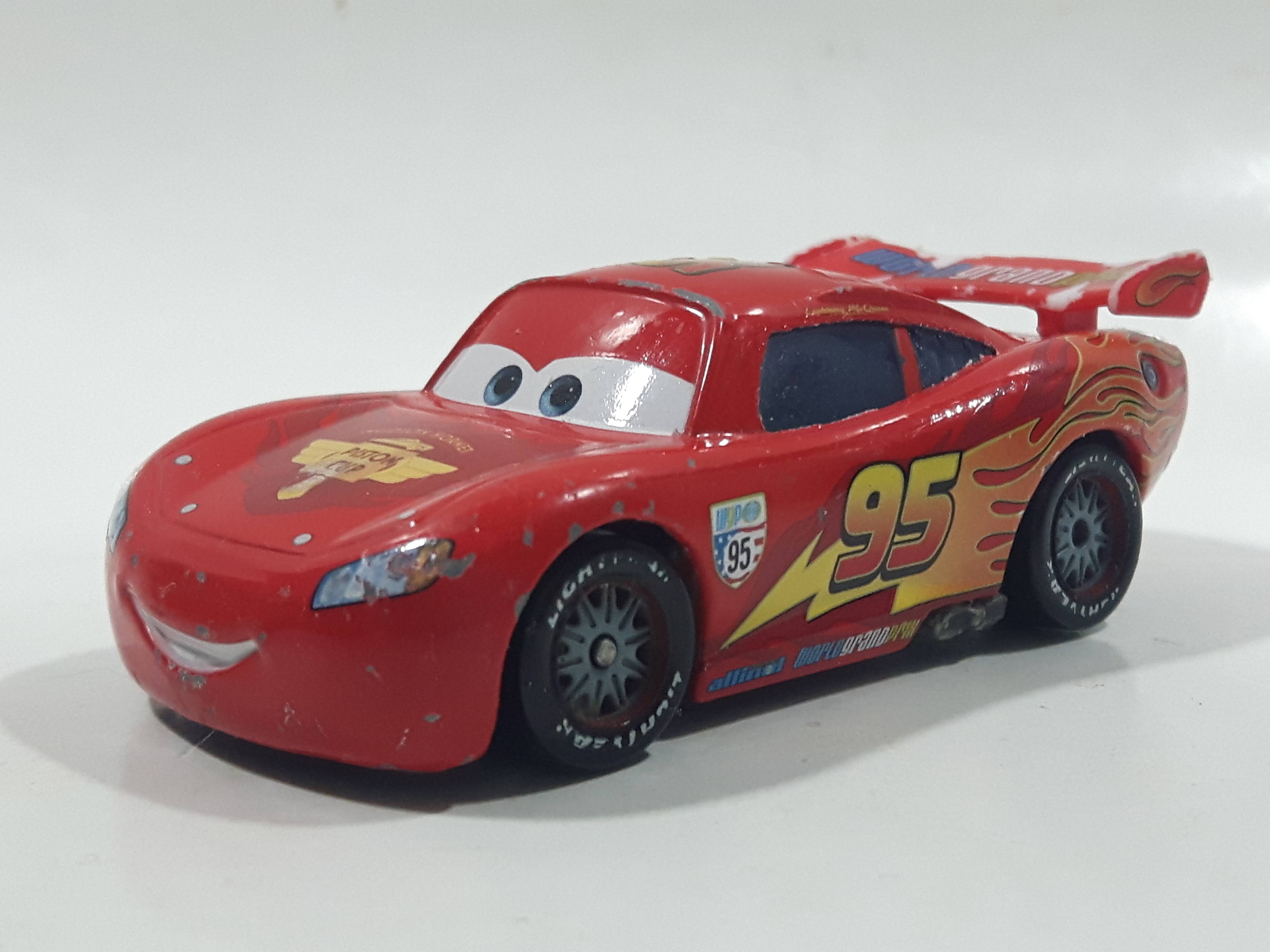 Disney Pixar Cars Lightning McQueen #95 Red Die Cast Toy