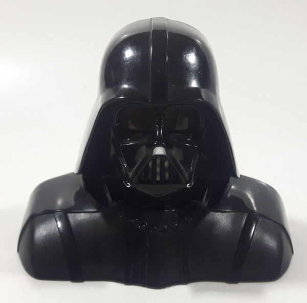 2005 DecoPac Lucasfilm Star Wars Darth Vader Bust 3 1/8" Tall Plastic Toy Key Chain
