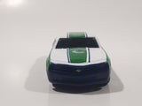 2010 Maisto Top Dog Vancovuer Canucks NHL Ice Hockey Team 2006 Chevrolet Camaro Concept White Die Cast Toy Car Vehicle 1:64 Scale with Rubber Tires