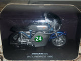 New Ray Ducati 250 Bicilindrico 1960 Motorbike Motor Cycle Silver 1:32 Scale Die Cast Toy Vehicle New in Box