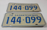 Set of Matching Vintage 1972 Saskatchewan Blue Lettering White Vehicle License Plate Metal Tags 144 099