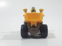 2001 Maisto Hasbro Tonka Lil Chuck & Friends Excavator Scoop Hands Dump Truck Yellow Die Cast Toy Car Vehicle