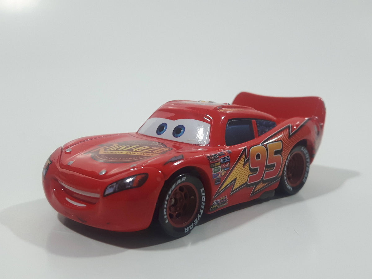 Disney Pixar Cars Lightning McQueen #95 Red Die Cast Toy Race Car Vehi ...